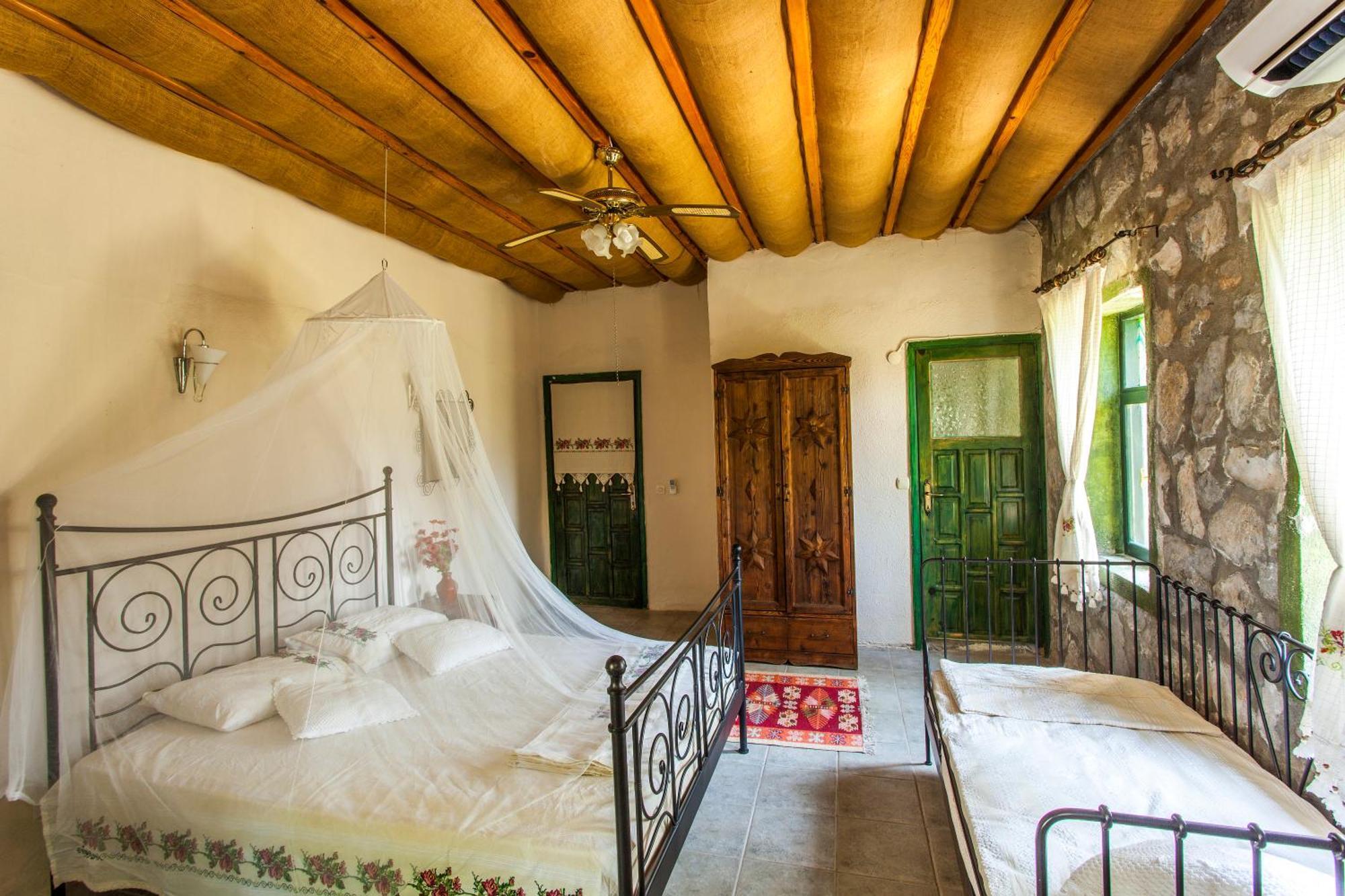 Bed and Breakfast Otantik Tas Ev Dalaman Zewnętrze zdjęcie