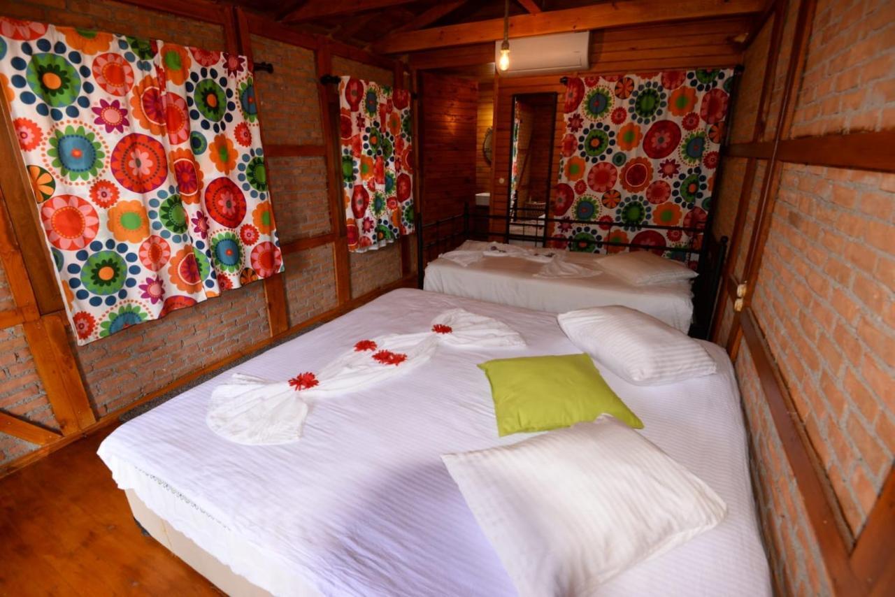 Bed and Breakfast Otantik Tas Ev Dalaman Zewnętrze zdjęcie